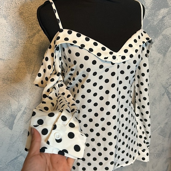 Ark and Co White Polka Dot Off-Shoulder Women's Top size M - Picture 2 of 7